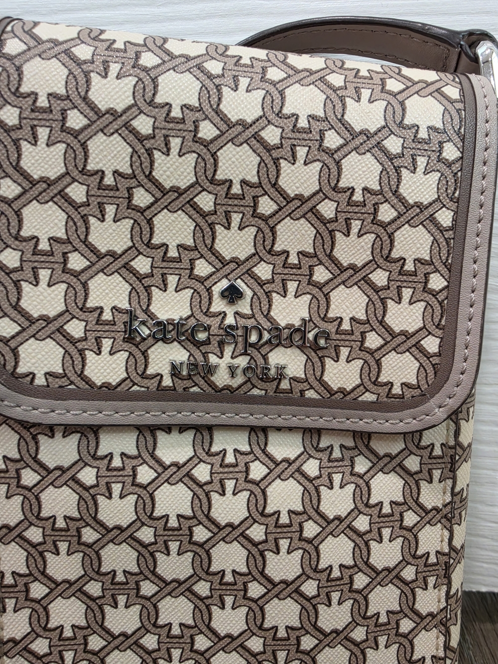 Kate Spade Brown And Beige Patterned Crossbody Phone Pouch with Adjustable Strap - Picture 3 of 7
